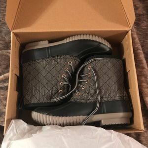 🎁 BLACK PLAID DUCK BOOTS- MARLEY LILLY